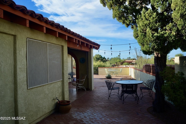 980 W Camino Sagasta, Green Valley, AZ 85622 - view of patio with outdoor dining space