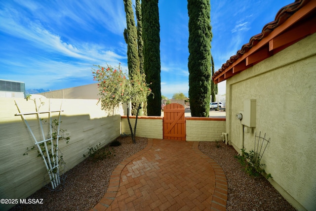 980 W Camino Sagasta, Green Valley, AZ 85622 - view of patio featuring a gate and fence