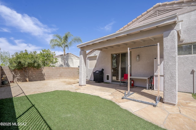 519 W Silvertip Rd, Tucson, AZ 85737 - view of yard with a patio area
