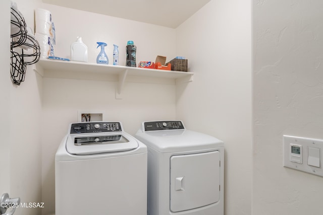 8045 S Red Sox Rd, Tucson, AZ 85756 - laundry room featuring independent washer and dryer