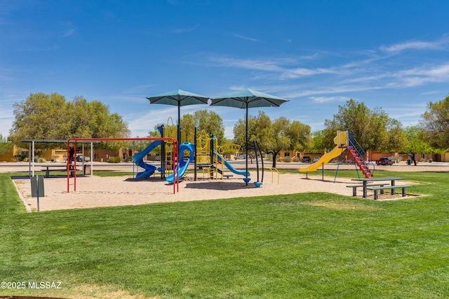 8045 S Red Sox Rd, Tucson, AZ 85756 - community play area with a lawn