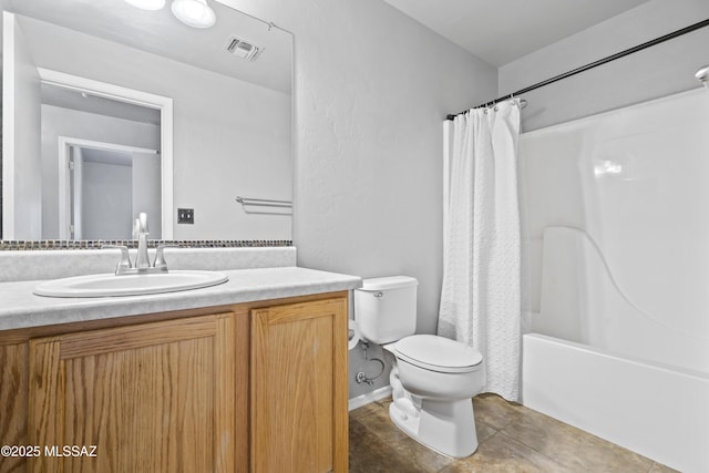 8807 S Desert Rainbow Dr, Tucson, AZ 85747 - bathroom with vanity, toilet, and shower / bathtub combination with curtain