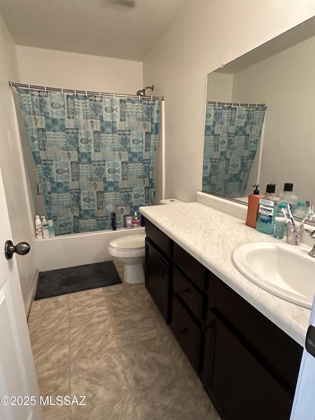 1027 E Madera Grove Ln, Sahuarita, AZ 85629 - bathroom featuring vanity, toilet, and shower / tub combo