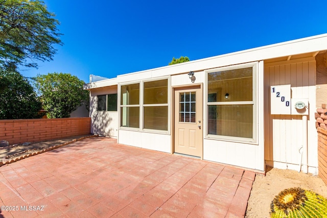 1200 S Alpine Cir, Green Valley, AZ 85614 - view of patio / terrace featuring fence