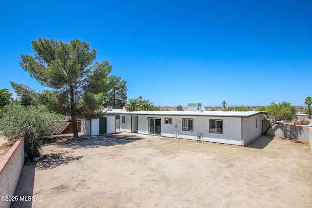 9570 E Sellarole Rd, Tucson, AZ 85730 - view of front of home with fence