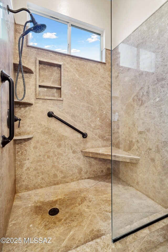 182 N Desert Park Pl, Tucson, AZ 85745 - bathroom featuring tiled shower