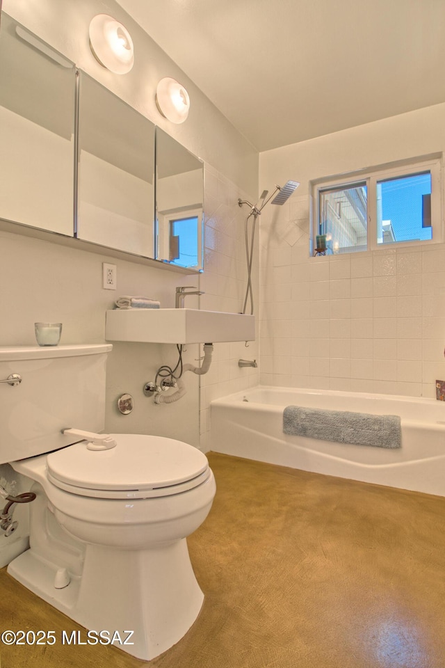 3341 E 23rd St, Tucson, AZ 85713 - full bathroom with toilet and shower / bath combination
