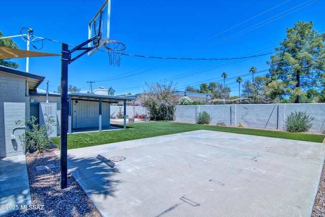 3341 E 23rd St, Tucson, AZ 85713 - view of patio / terrace featuring basketball court