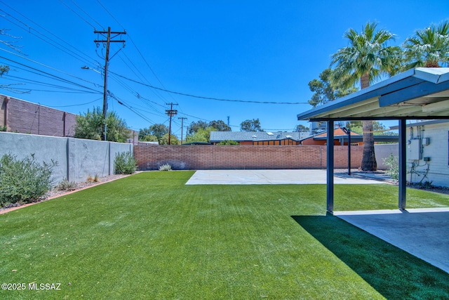 3341 E 23rd St, Tucson, AZ 85713 - view of yard with a patio