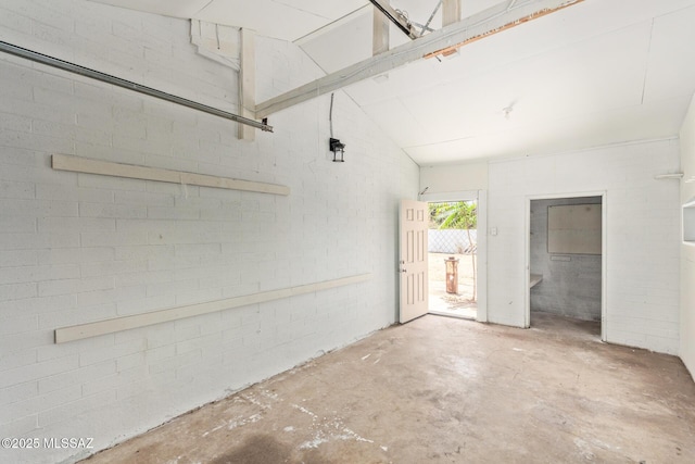1540 N Calle Valencia, Oracle, AZ 85623 - view of garage