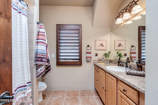 124 Circulo Vespucci, Tubac, AZ 85646 - full bath with vanity, toilet, tile patterned flooring, and curtained shower