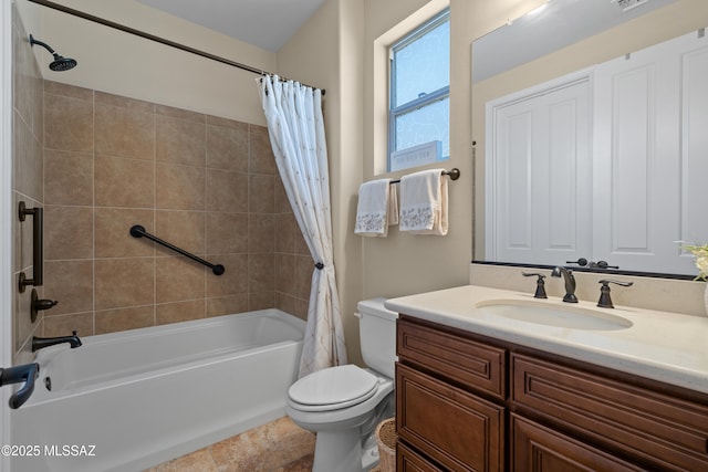 59962 E Arroyo Grande Dr, Oracle, AZ 85623 - full bathroom featuring shower / bathtub combination with curtain, toilet, and vanity