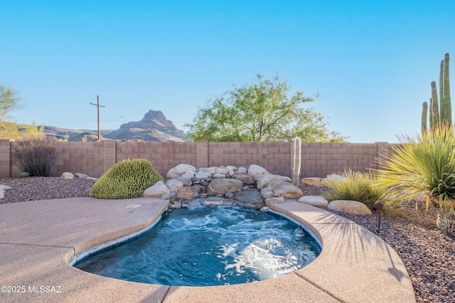 8183 N Sombrero Point Dr, Tucson, AZ 85743 - view of pool with an outdoor hot tub