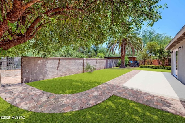 3409 E Linden St, Tucson, AZ 85716 - view of yard with a patio area