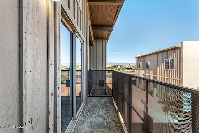 2525 N Alvernon Way Unit F8, Tucson, AZ 85712 - balcony featuring a mountain view