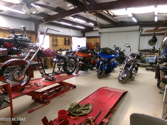 2474 W Victoria Ln, Willcox, AZ 85643 - garage featuring ceiling fan