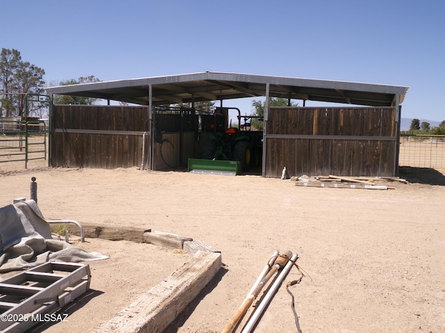 2474 W Victoria Ln, Willcox, AZ 85643 - view of yard featuring an exterior structure and an outdoor structure