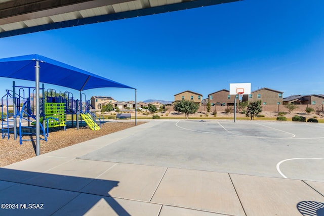 6210 S Open Desert Pl, Tucson, AZ 85706 - view of sport court with community basketball court and a residential view