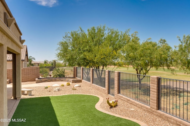 2559 E Wrightson View Dr, Green Valley, AZ 85614 - view of yard