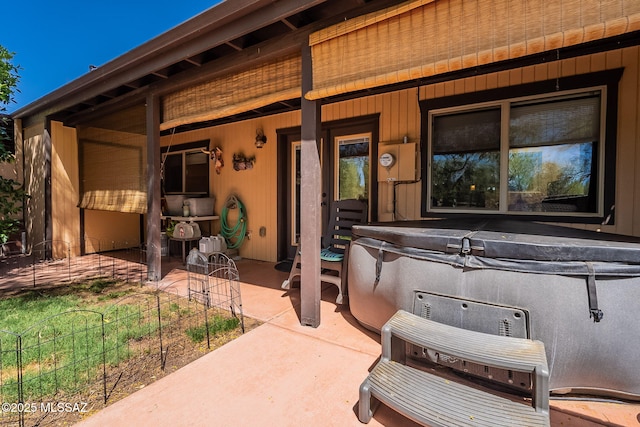 413 N Calle Del Diablo, Green Valley, AZ 85614 - doorway to property featuring a hot tub and fence
