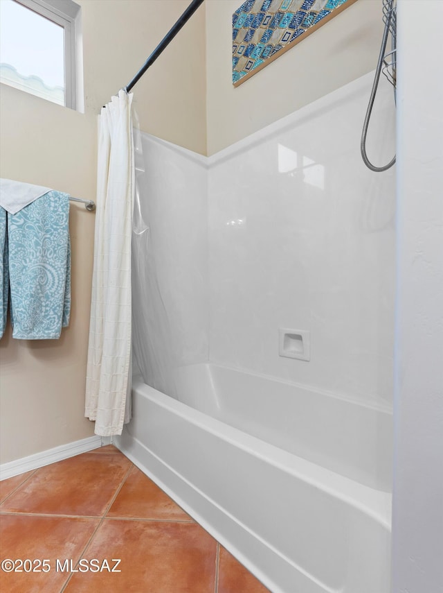 380 E Via Puente De La Lluvia, Sahuarita, AZ 85629 - bathroom featuring shower / bathtub combination with curtain, baseboards, and tile patterned floors