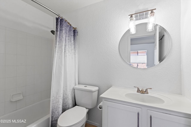 12122 N Sterling Ave, Oro Valley, AZ 85755 - full bathroom featuring toilet, vanity, and shower / bath combo with shower curtain