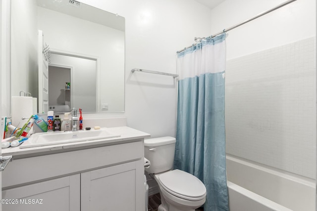 5568 W Summer Vw Dr, Marana, AZ 85658 - bathroom featuring toilet, vanity, and shower / tub combo with curtain