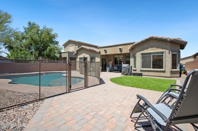 9225 S Summer Breeze Ln, Tucson, AZ 85756 - view of swimming pool with a fenced backyard and a patio area