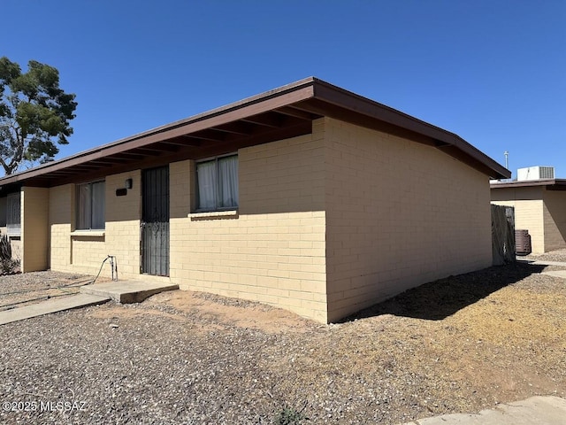 3958 N Pomona Rd, Tucson, AZ 85705 - view of home's exterior