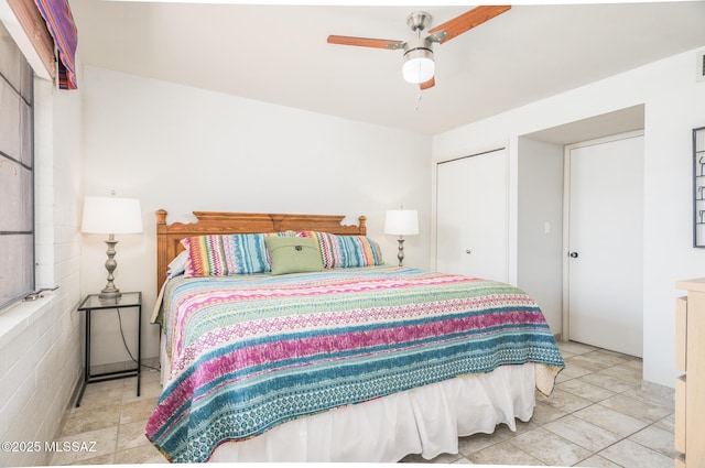 233 S Paseo Tierra Unit D, Green Valley, AZ 85614 - bedroom featuring ceiling fan