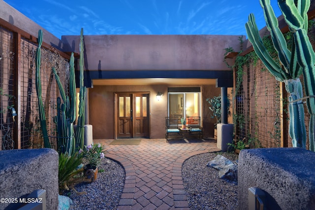 10550 N Lambert Pl, Tucson, AZ 85737 - property entrance with stucco siding