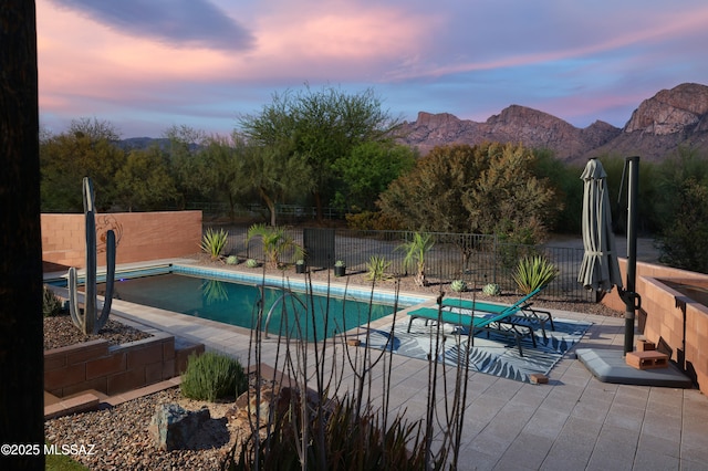 10550 N Lambert Pl, Tucson, AZ 85737 - view of pool with a patio area and a mountain view