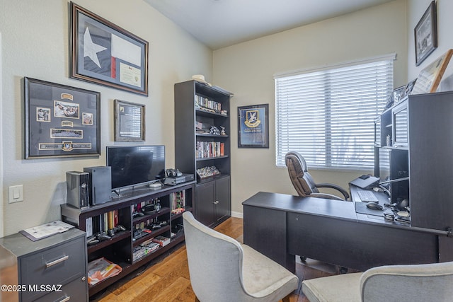 983 N Via Zahara Del Sol, Tucson, AZ 85748 - office space featuring wood finished floors and baseboards