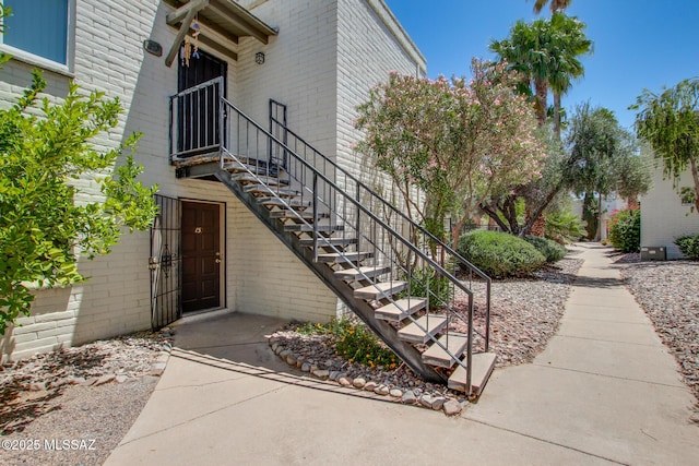8450 E Old Spanish Trl Unit 157, Tucson, AZ 85710 - view of exterior entry with brick siding