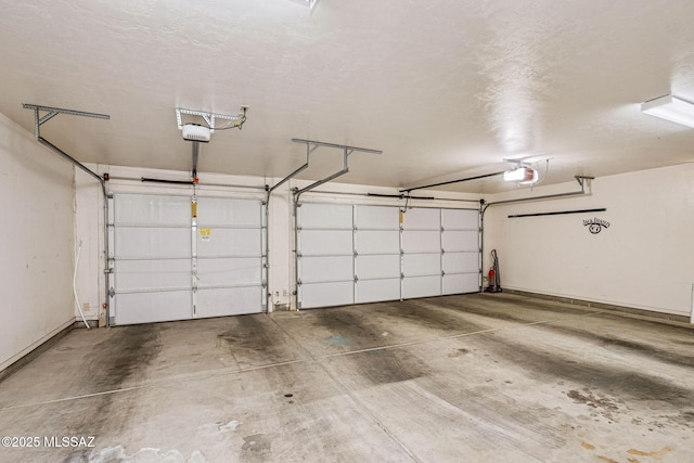 1920 W Canada Hills Dr, Oro Valley, AZ 85737 - garage featuring a garage door opener