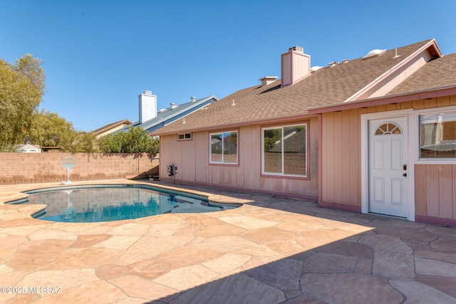 9141 E Bell Cactus Ln, Tucson, AZ 85715 - view of swimming pool featuring a patio area