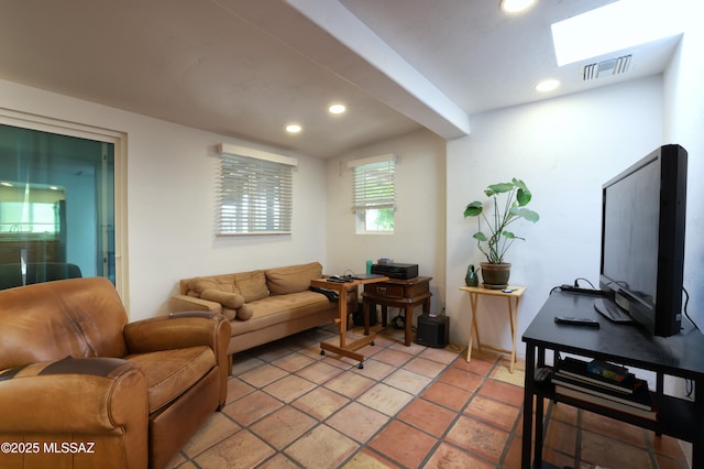 2931 N Mitch Dr, Tucson, AZ 85719 - living room with a skylight and recessed lighting