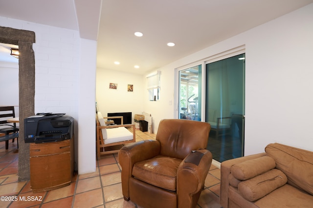 2931 N Mitch Dr, Tucson, AZ 85719 - living area featuring recessed lighting and light tile patterned floors