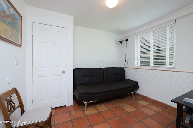 2931 N Mitch Dr, Tucson, AZ 85719 - sitting room with a wainscoted wall