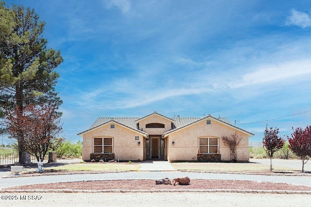 161 N Carlilse Way, Willcox, AZ 85643 - view of front of home featuring stucco siding