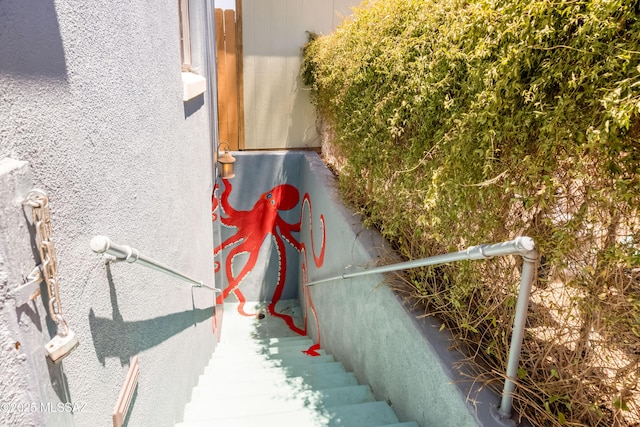 1912 E Water St, Tucson, AZ 85719 - view of stairs