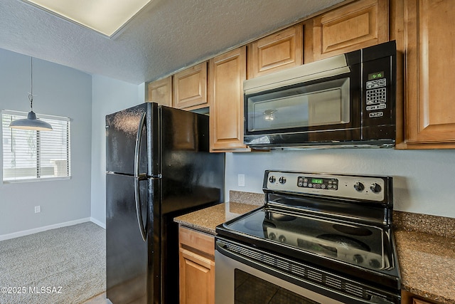 101 S Players Club Dr Unit 11204, Tucson, AZ 85745 - kitchen with electric stove, freestanding refrigerator, baseboards, carpet, and hanging light fixtures