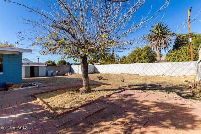 5541 E Mabel St, Tucson, AZ 85712 - view of fenced backyard