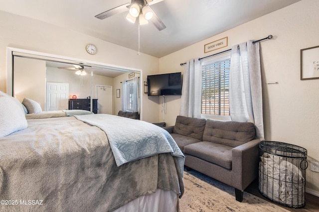 1410 W Sonora St, Tucson, AZ 85745 - bedroom featuring a ceiling fan