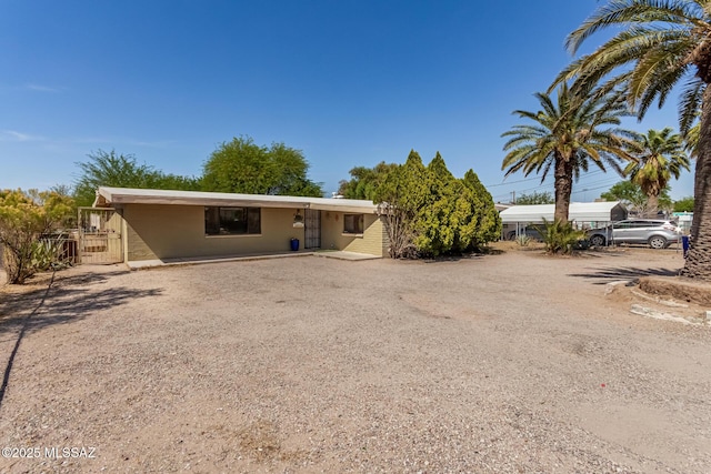 1341 E Bilby Rd, Tucson, AZ 85706 - view of front of property featuring dirt driveway