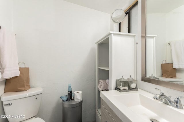 1341 E Bilby Rd, Tucson, AZ 85706 - half bath featuring toilet and vanity