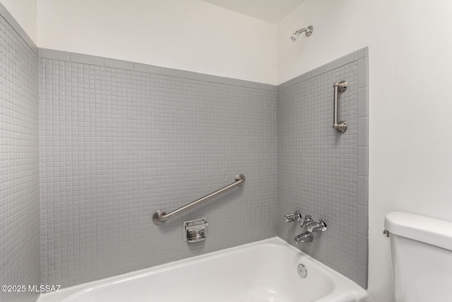 7433 E 19th St, Tucson, AZ 85710 - bathroom featuring toilet and  shower combination