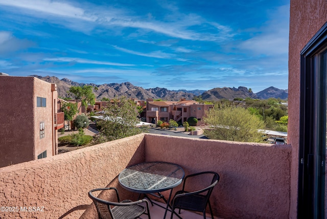 5051 N Sabino Canyon Rd Unit 2162, Tucson, AZ 85750 - balcony featuring a mountain view and a residential view