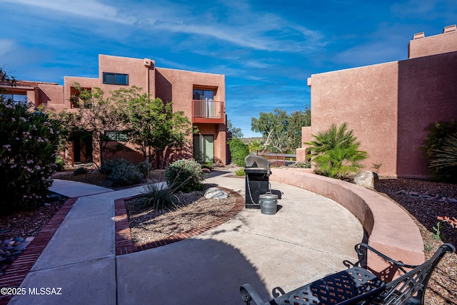 5051 N Sabino Canyon Rd Unit 2162, Tucson, AZ 85750 - surrounding community featuring a patio