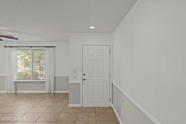 6945 S Wingbow Dr, Tucson, AZ 85756 - foyer featuring light tile patterned floors, a ceiling fan, baseboards, and recessed lighting